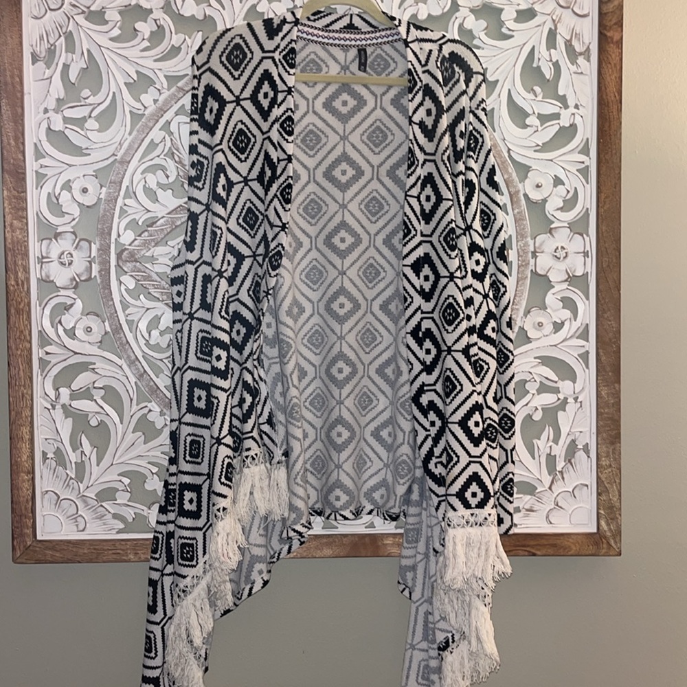 Massini Black and White Geometric Print Lightweight Cardigan w Fringe sz 2X EUC